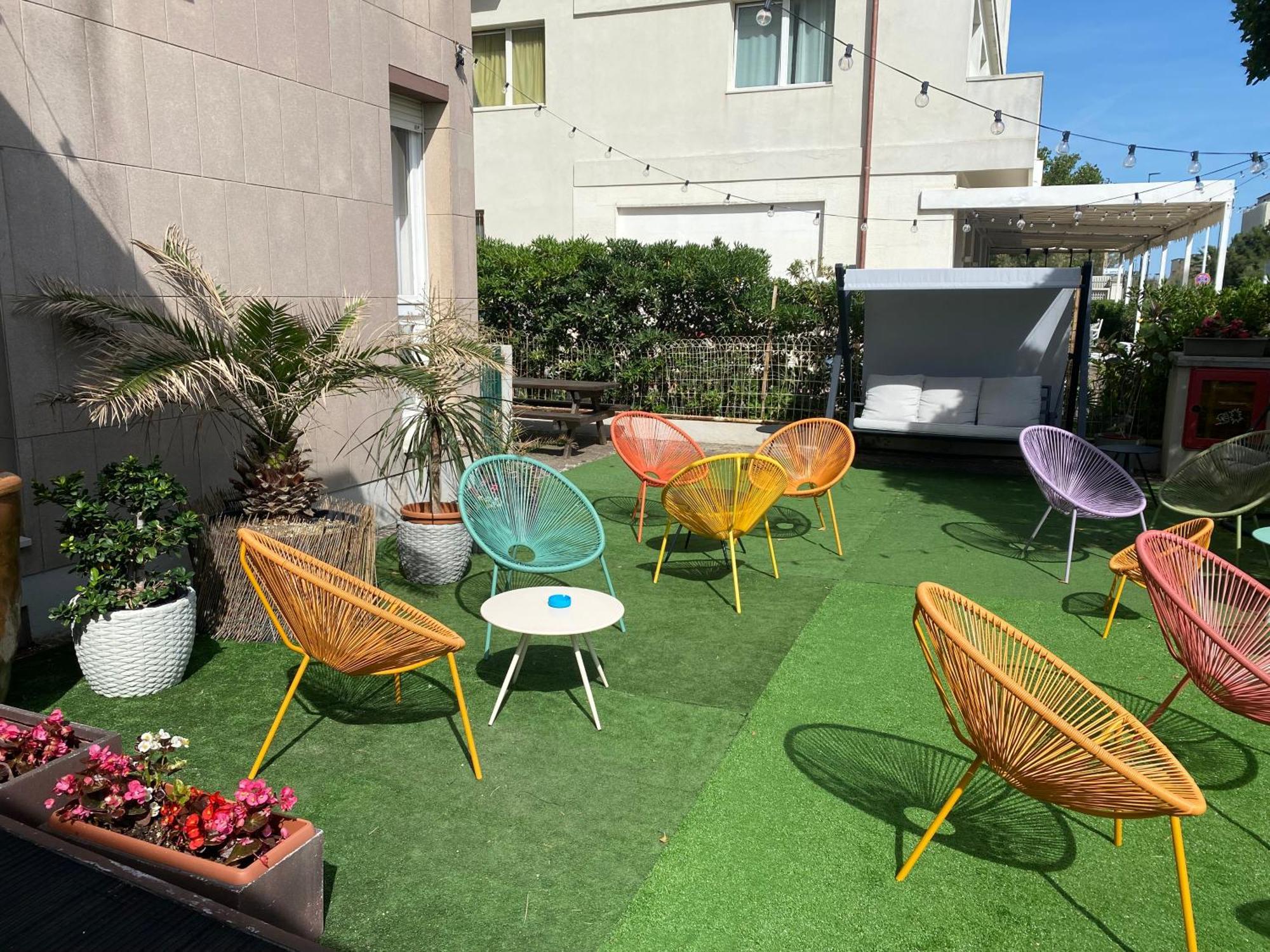 Hotel Nettuno Пезаро Екстер'єр фото